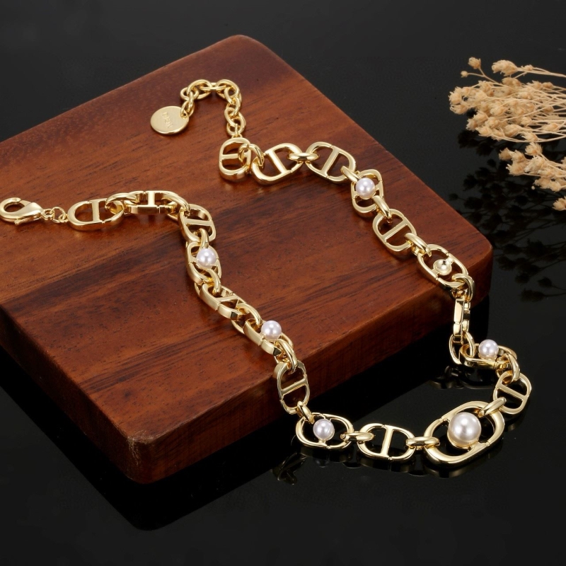 chr1st1an D10r necklaces